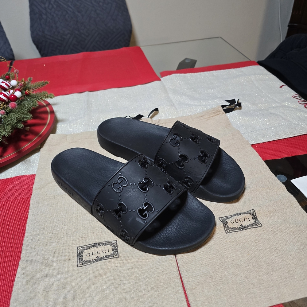 Black Gucci Pursuit Rubber GG Pool Slide Sandals. (Size 12) Full Set - Picture 5 of 7